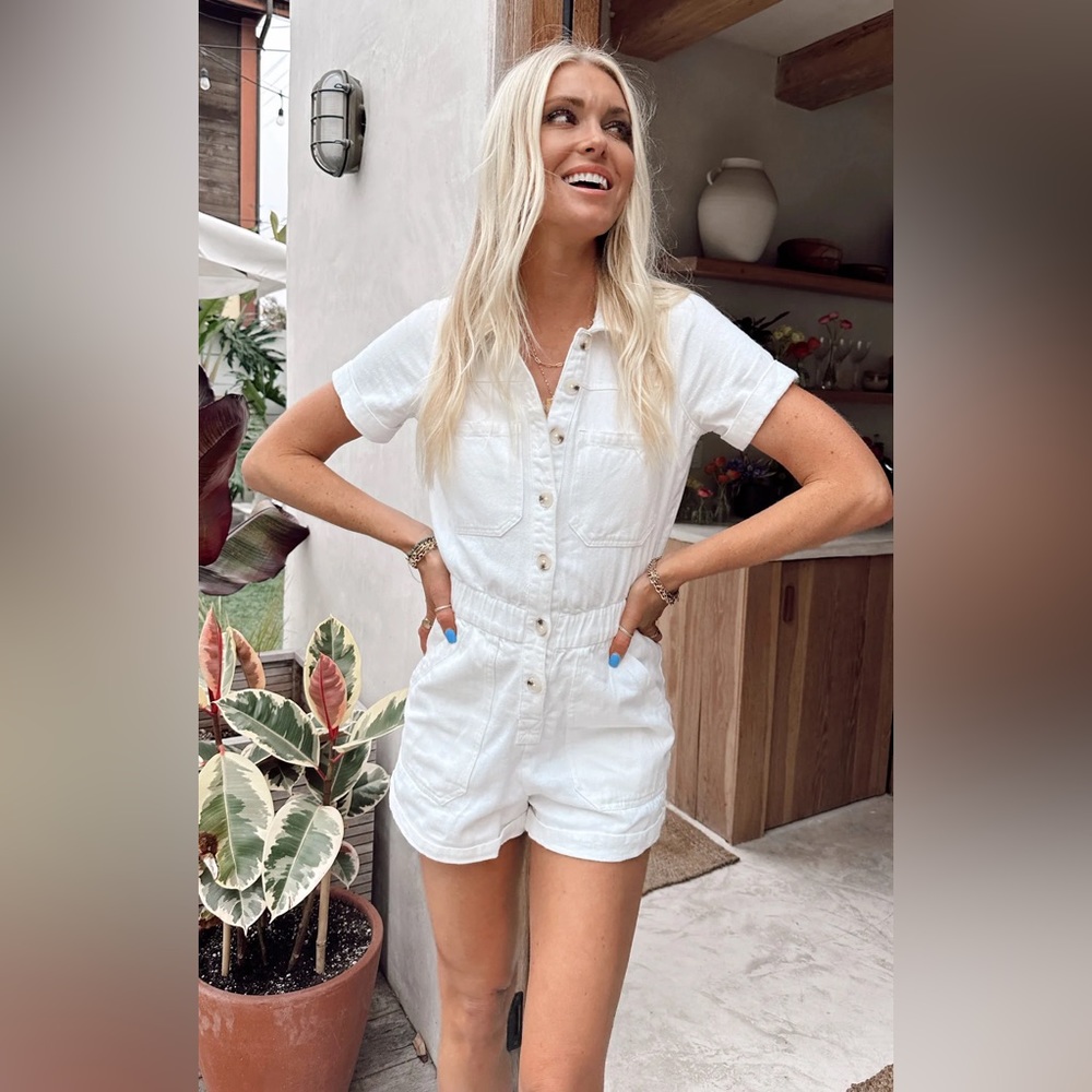 NWT SHOW ME YOUR MUMU Cannon Romper in Seasalt SZ XS